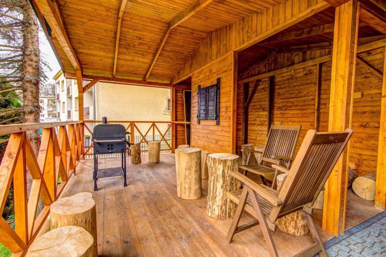 Willa Pod Zegarem - W Cenie Parking, Szybkie Wifi, Duzy Ogrod, Wiata Grilowa! Krynica-Zdrój Exterior foto